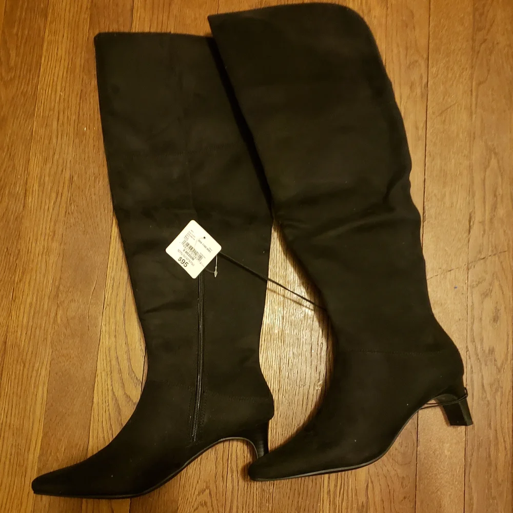 Elegant Black Women's Boots